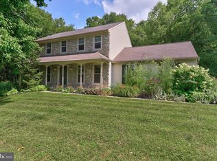176 Quail Dr, Lincoln University, PA 19352