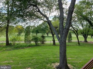 306 Old Court House Rd NE, Vienna, VA 22180