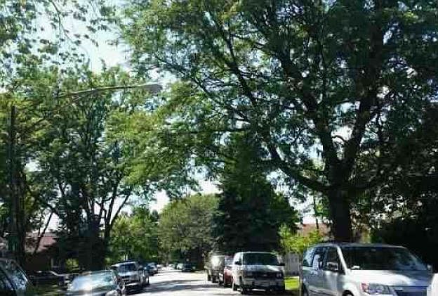 2nd image of 3746 W 60th Pl