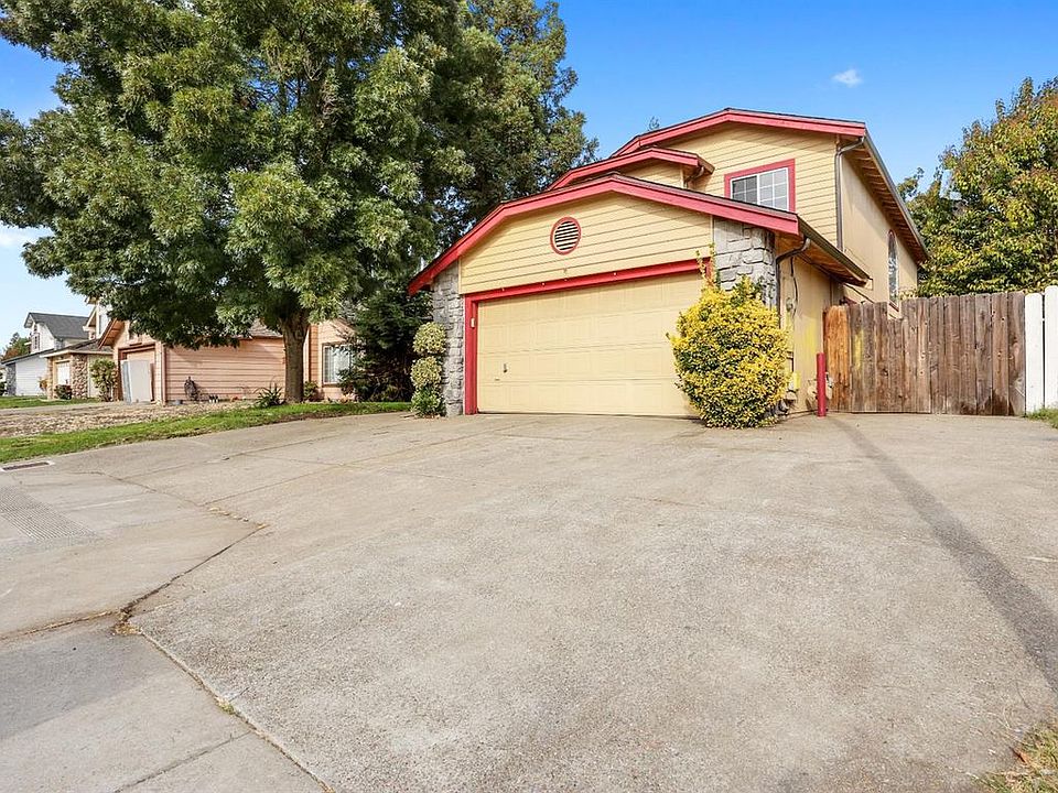 1st image of 8768 Deer Creek Cir