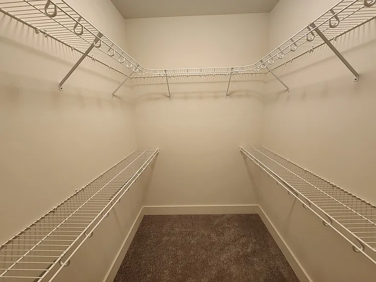 5435 Mendenhall Dr — Photo 32