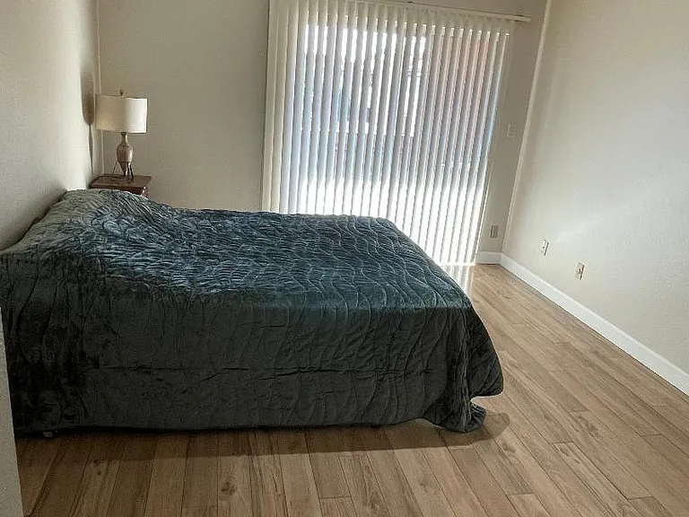 540 N May St #3139 — Photo 4
