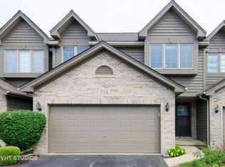 965 Ascot Dr, Elgin, IL 60123