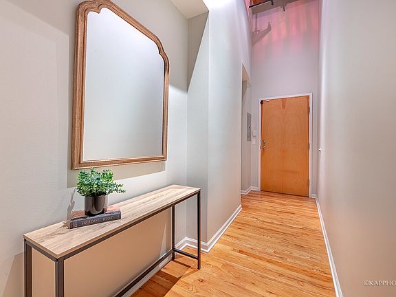 4th image of 525 W Superior St APT 130