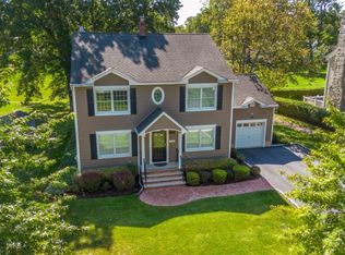 25 Anthony Dr, Madison, NJ 07940