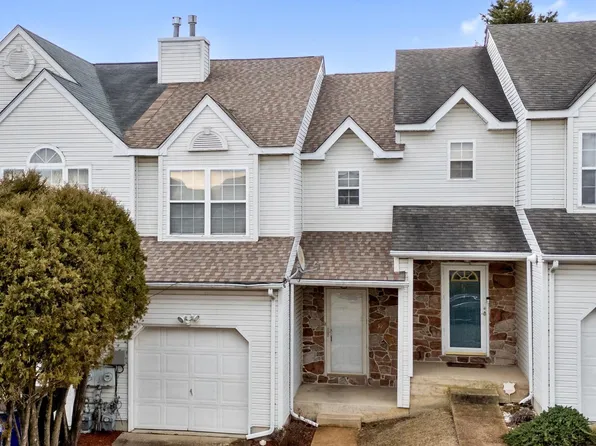 137 Mendel Ct, Bear, DE 19701