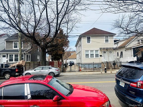 2nd image of 115 Avenue Avenue