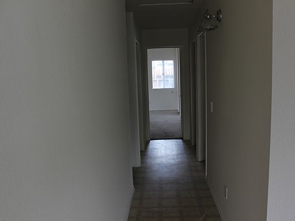 5th image of 3656 Sydney St