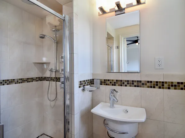 750 Kappock Street image 19 of 27