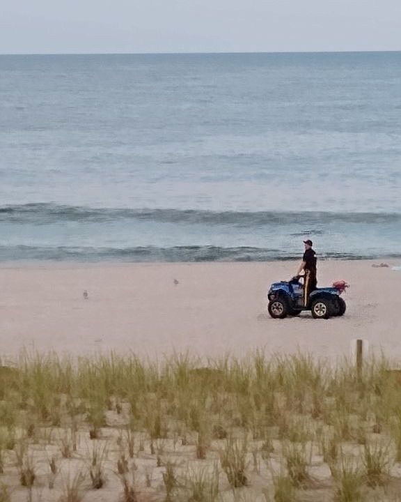 35 min to BEACH.  