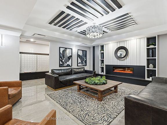 2nd image of 870 Queenston Rd #416