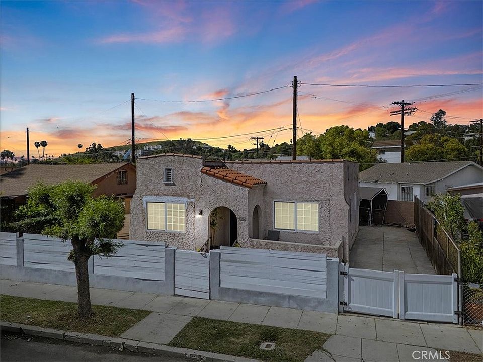 1st image of 3655 Castalia Ave