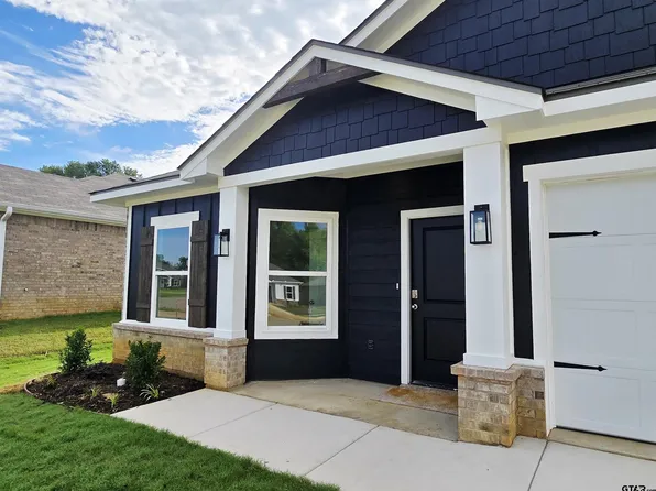 1103 Park Meadows Dr, Whitehouse, TX 75791