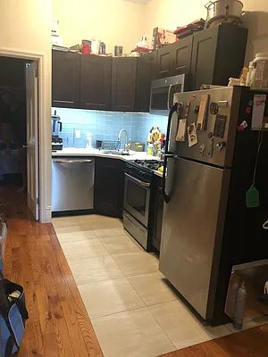 Rented by EXR | media 17