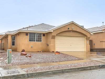6711 Ladrillo Pl NE, Albuquerque, NM, 87113