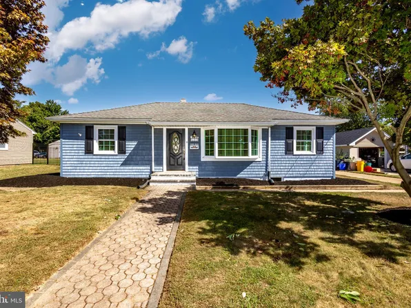 33 Temple Ave, Stratford, NJ 08084