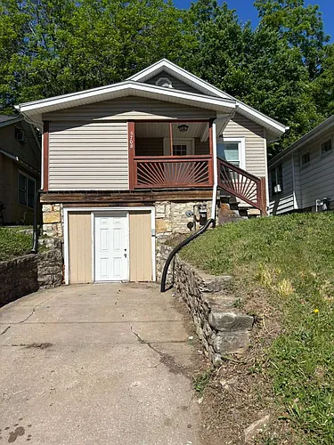 5708 Euclid Ave Photo 1