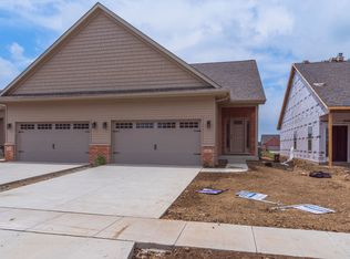 1727 Glenbridge Rd, Bloomington, IL 61704