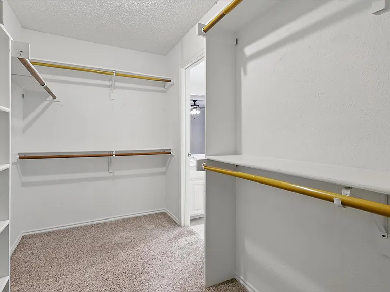 338 Edgewood Dr — Photo 15