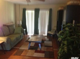 85 Gauguin Ct, Middle Island, NY 11953