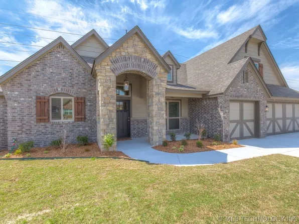 2708 Falls Bend Dr, Sapulpa, OK 74066