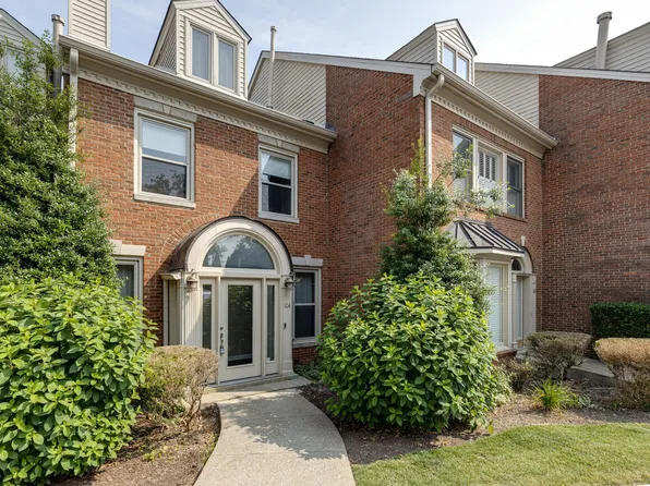 104 Forest Place Cir, Nashville, TN 37215