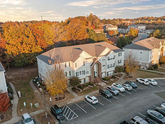 5th image of 3475 Forestdale Dr APT 2A