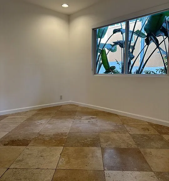 2454 Penmar Ave — Photo 15