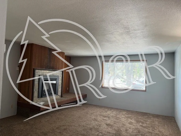 1077 Polk St #1 — Photo 14