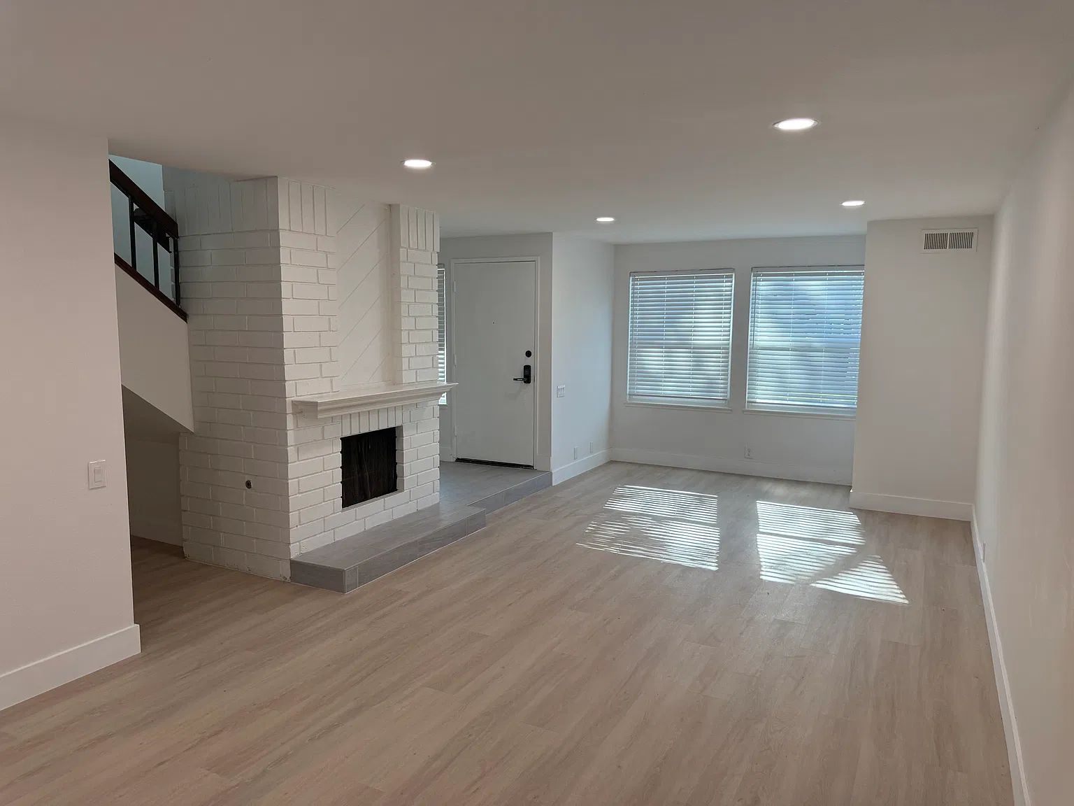 La Paloma Dr, Irvine — Photo 2
