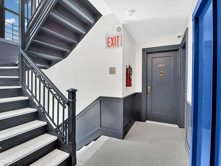 56 W 11th St #9FW — Photo 11