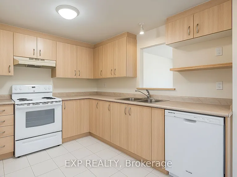 469 Church St #8 — Photo 2