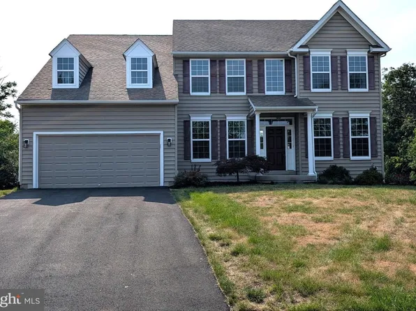 1100 Autumnview Ln, Pottstown, PA 19464