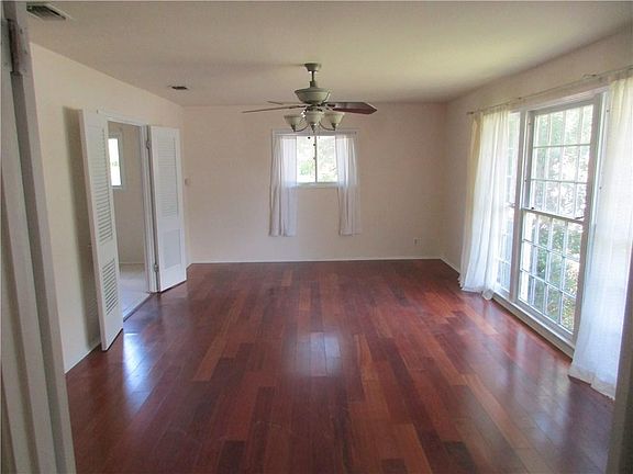 5th image of 5904 Bullard Dr