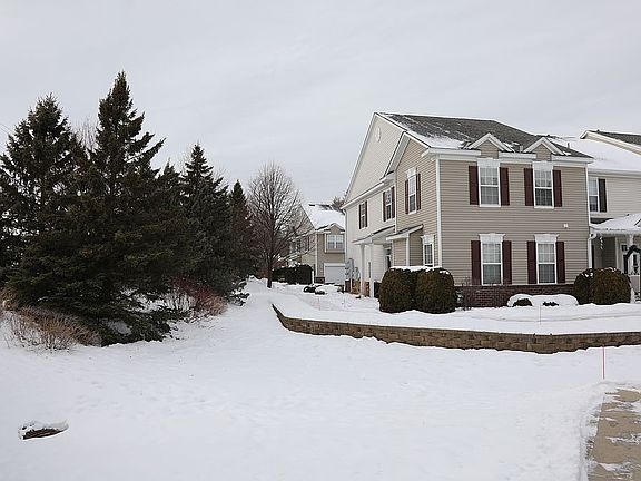 2nd image of 10991 Oak Grove Cir Unit F