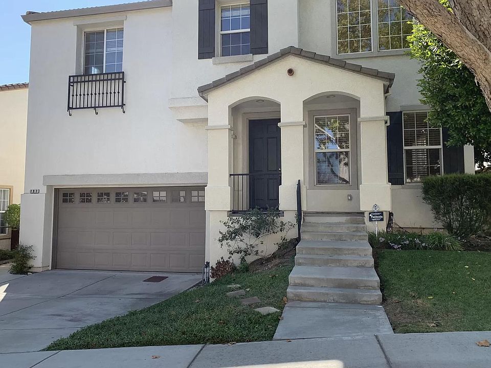 1st image of 797 Canoas Creek Cir