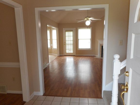2nd image of 870 Sun Vista Dr E