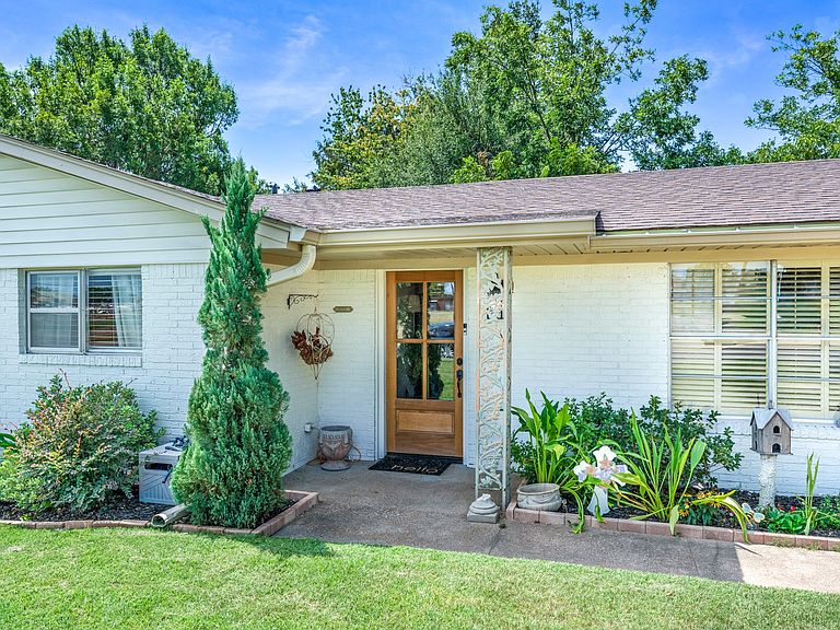 Listing photo 4