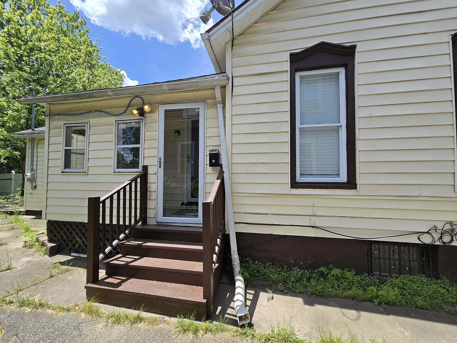 2 bed, 1100 sqft, $1,950 — Photo 2