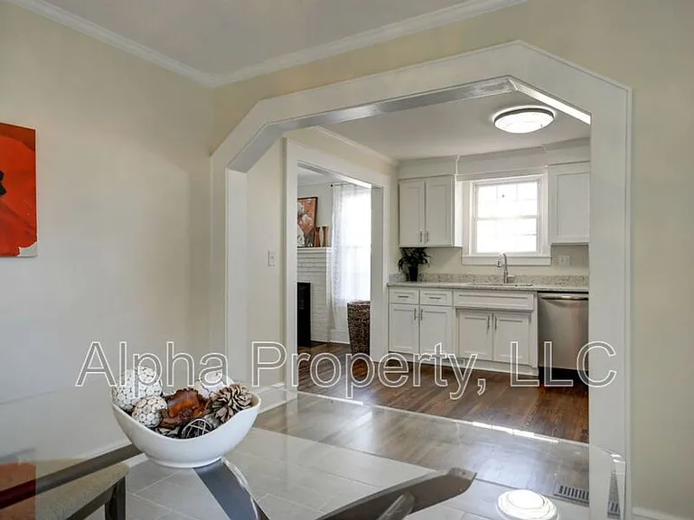 407 S Florida Ave — Photo 13