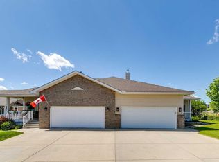 101 Sandstone Ct, Okotoks, AB T1S1R2