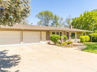 3422 Cheyenne Blvd, Sioux City, IA 51104