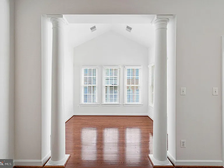 7720 Spoleto Ln — Photo 26
