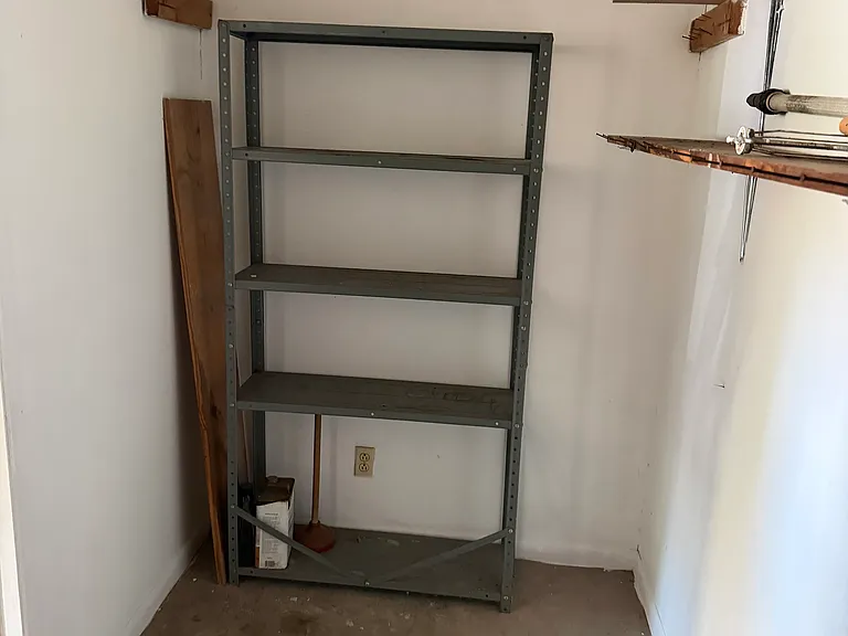 607 Estes Dr — Photo 10
