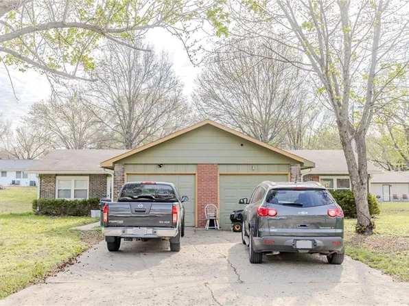 2802 & 2804 Ridge Ct, Lawrence, KS 66046