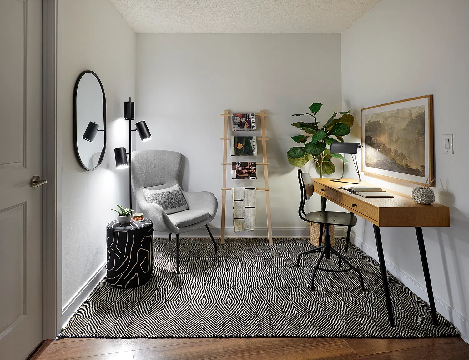 2 bed, 888 sqft, $3,285 — Photo 3