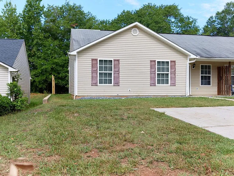 109 Lora Ln #A — Photo 13
