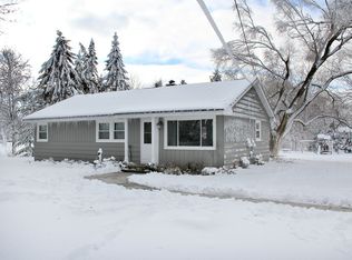 5N612 Myles Rd, Saint Charles, IL 60175