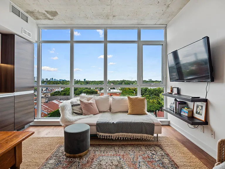 1190 Dundas St E #1023 — Photo 3