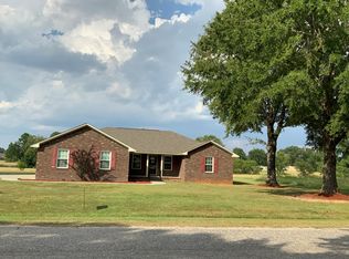 1127 Tennis Ln, Summerton, SC 29148